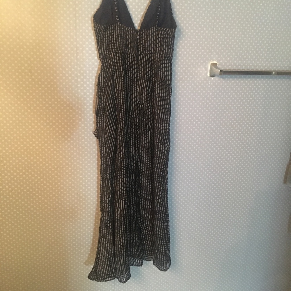 ❌Sold!❌ Chrissy Teigen x Revolve Dominic Midi - Picture 5 of 11
